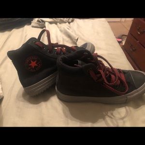 Boys converse size 5